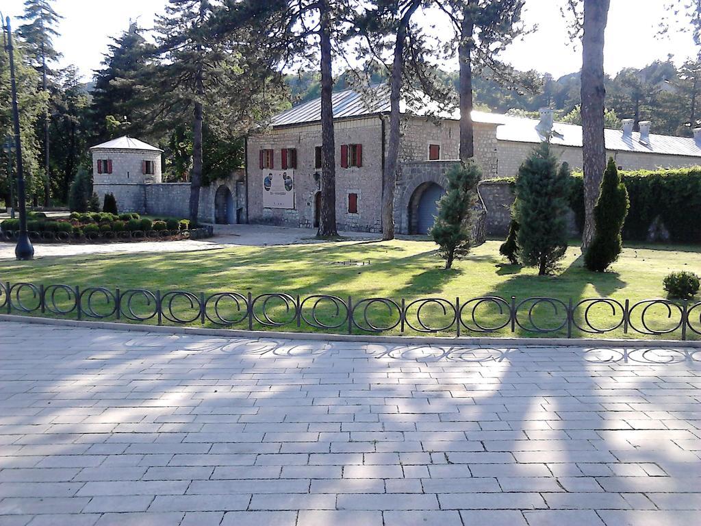 Apartments Mirkovic Cetinje Exterior foto